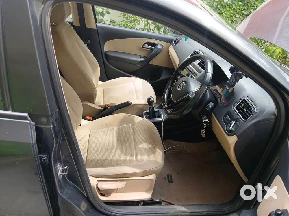 Volkswagen Polo Petrol Manual 2014