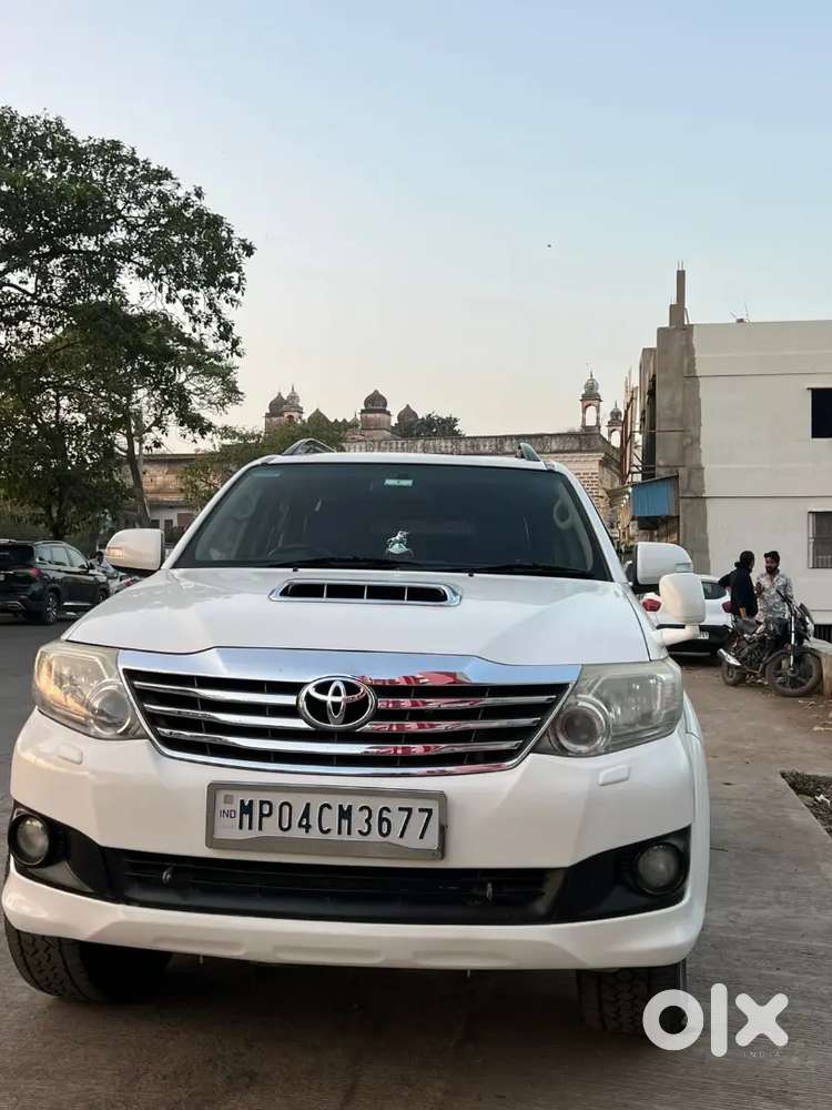 Toyota Fortuner 2014