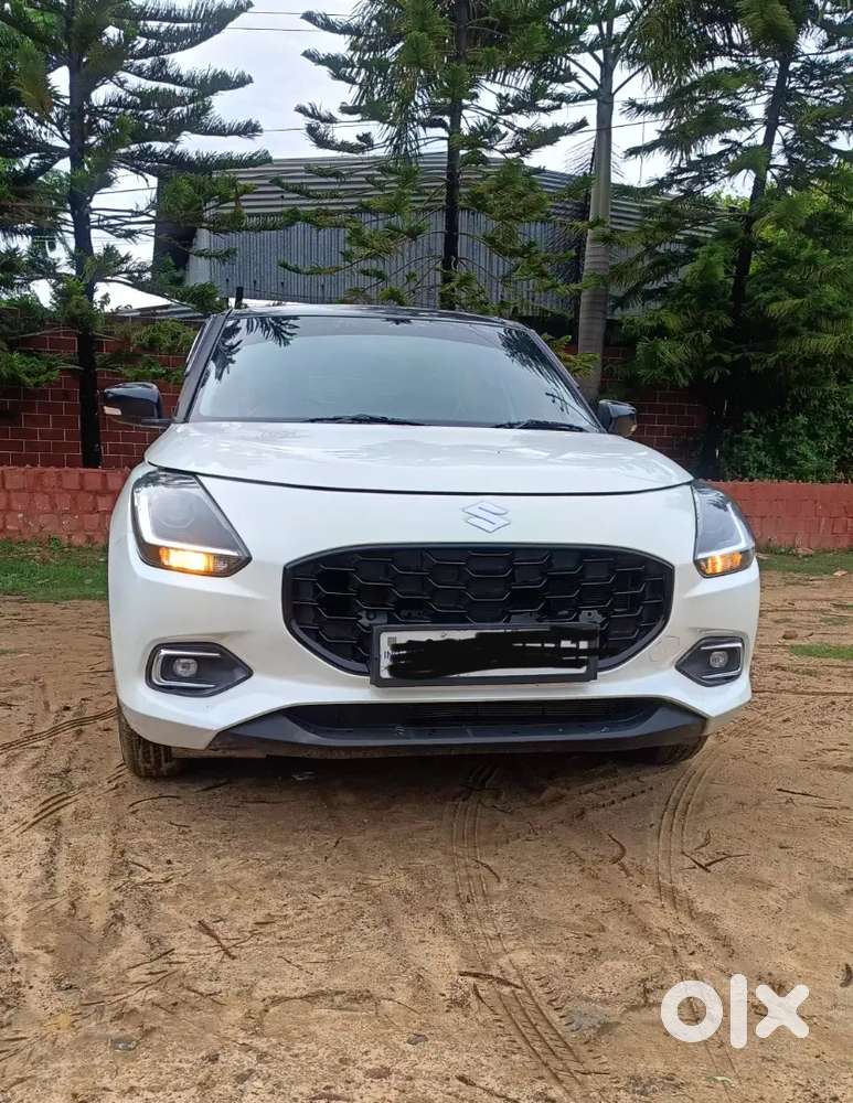 Maruti Suzuki New-gen Swift 2025 Petrol 1950 Km Driven