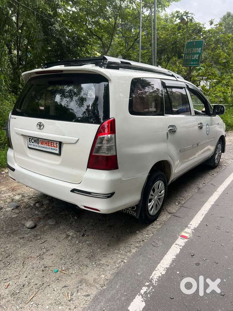 Toyota Innova 2.5 G (diesel) 7 Seater Bs Iv, 2015, Diesel