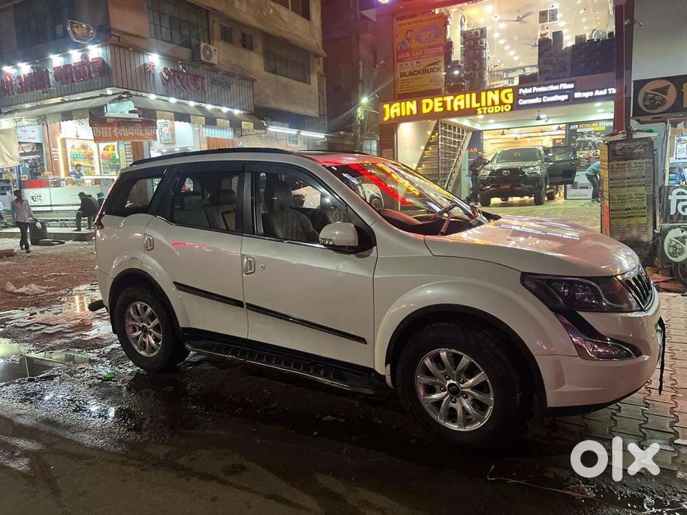 Mahindra Xuv500 2017 Diesel 125000 Km Driven