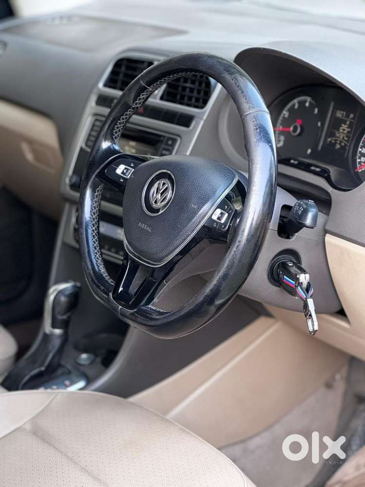 Volkswagen Vento 1.2 Tsi Highline Plus At, 2016, Petrol