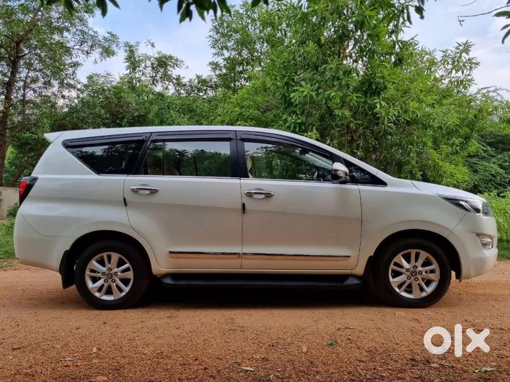 Toyota Innova Crysta 2017