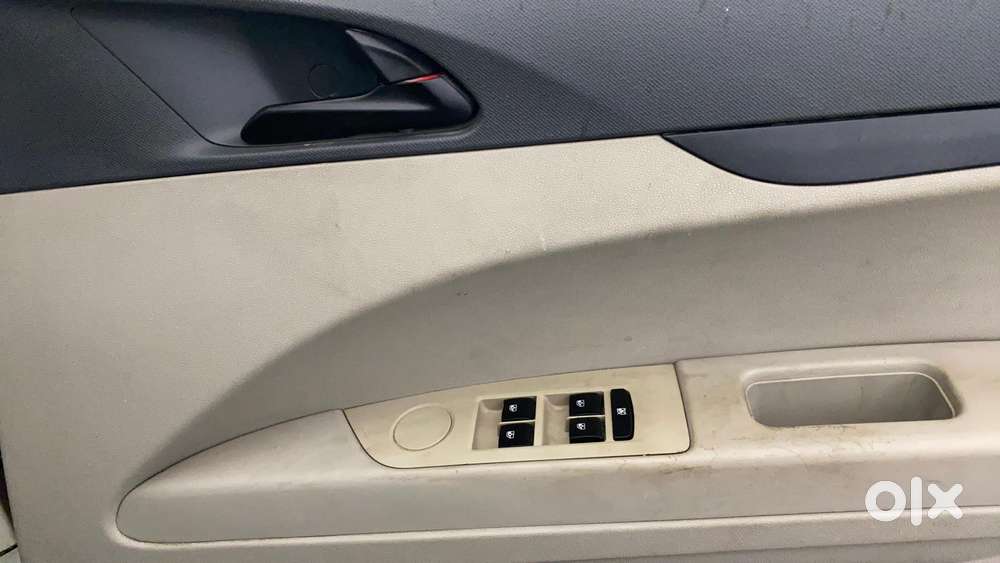 Mahindra Marazzo M2, 2018, Diesel