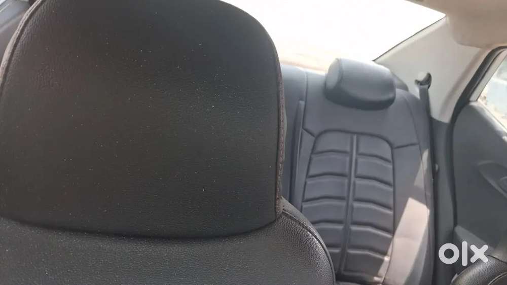 Hyundai Aura Petrol