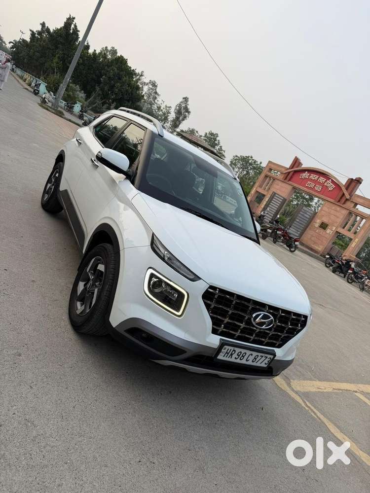 Hyundai Venue 2021 Diesel Car