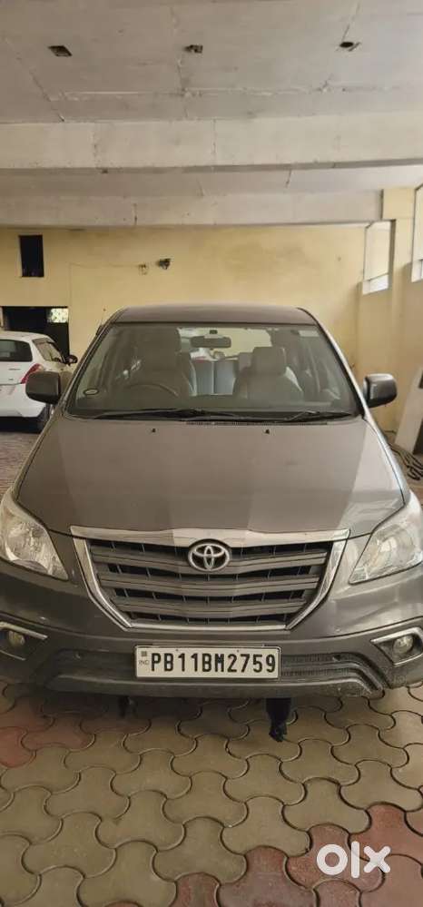Toyota Innova Diesel 2014