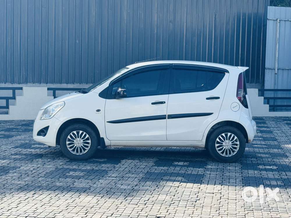 Maruti Suzuki Ritz Vxi, 2013, Petrol