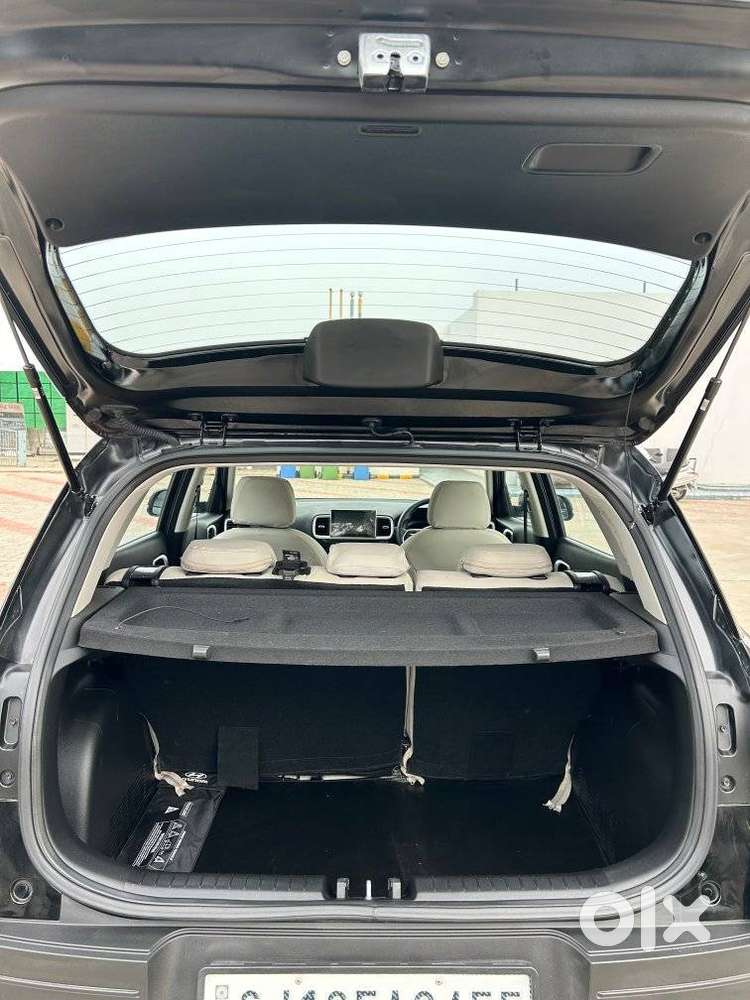 Hyundai Venue Sx Mt, 2023, Diesel