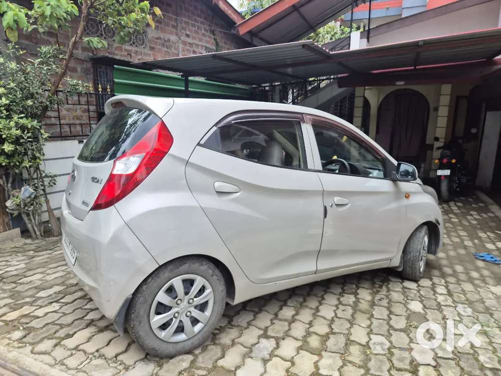 Hyundai Eon 0.8 Sportz 2013