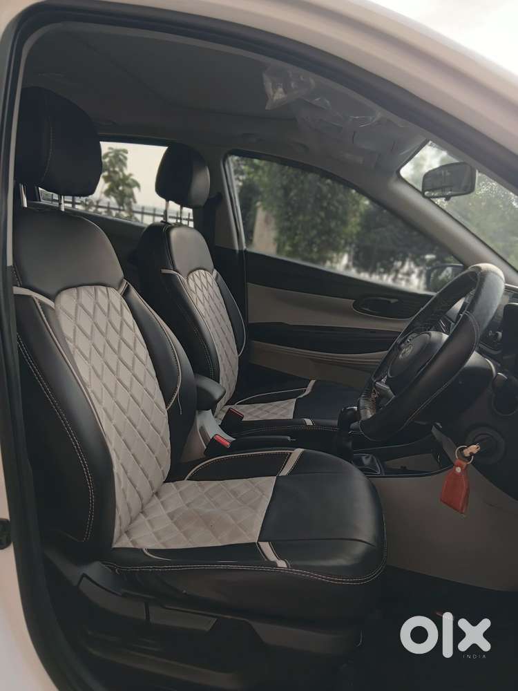 Hyundai Elite I20 Sportz (o) 1.4, 2024, Petrol