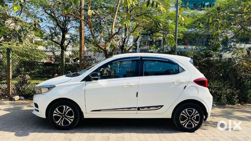 Tata Tiago 1.2 Revotron Xt Cng, 2023, Petrol