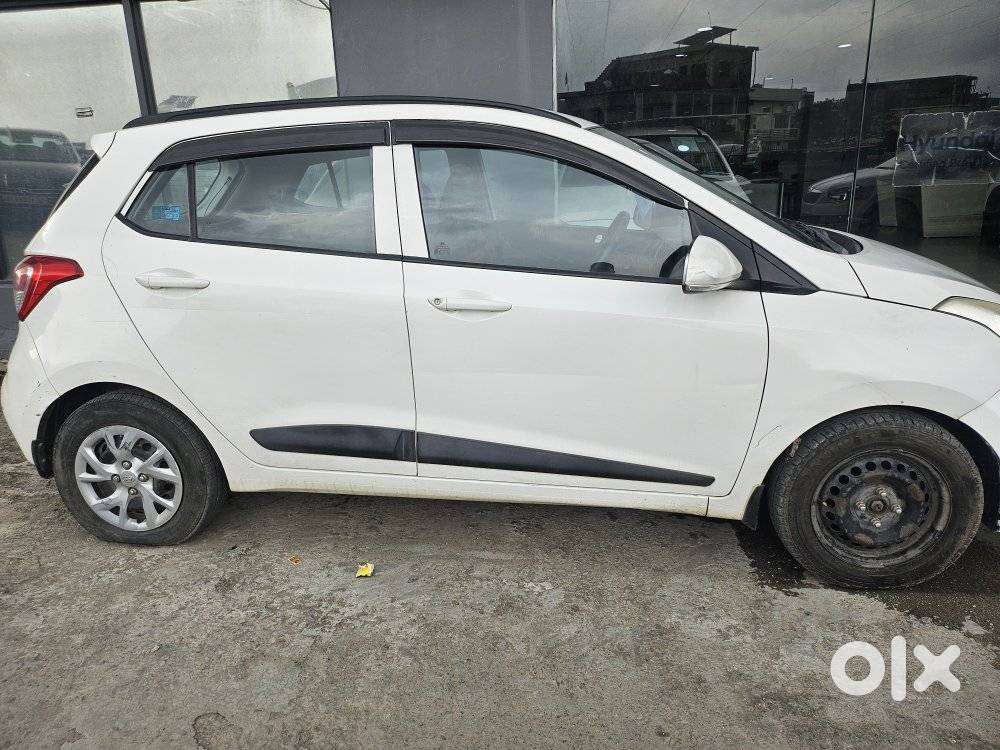 Hyundai Grand I10 Sportz 1.2 Kappa Vtvt, 2014, Petrol