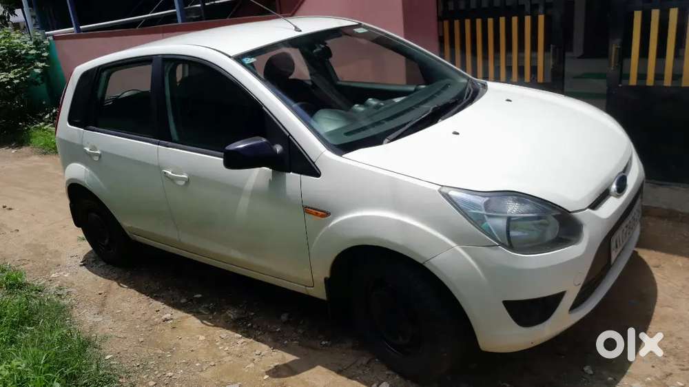 Ford Figo 1.2 Trend Petrol 2011
