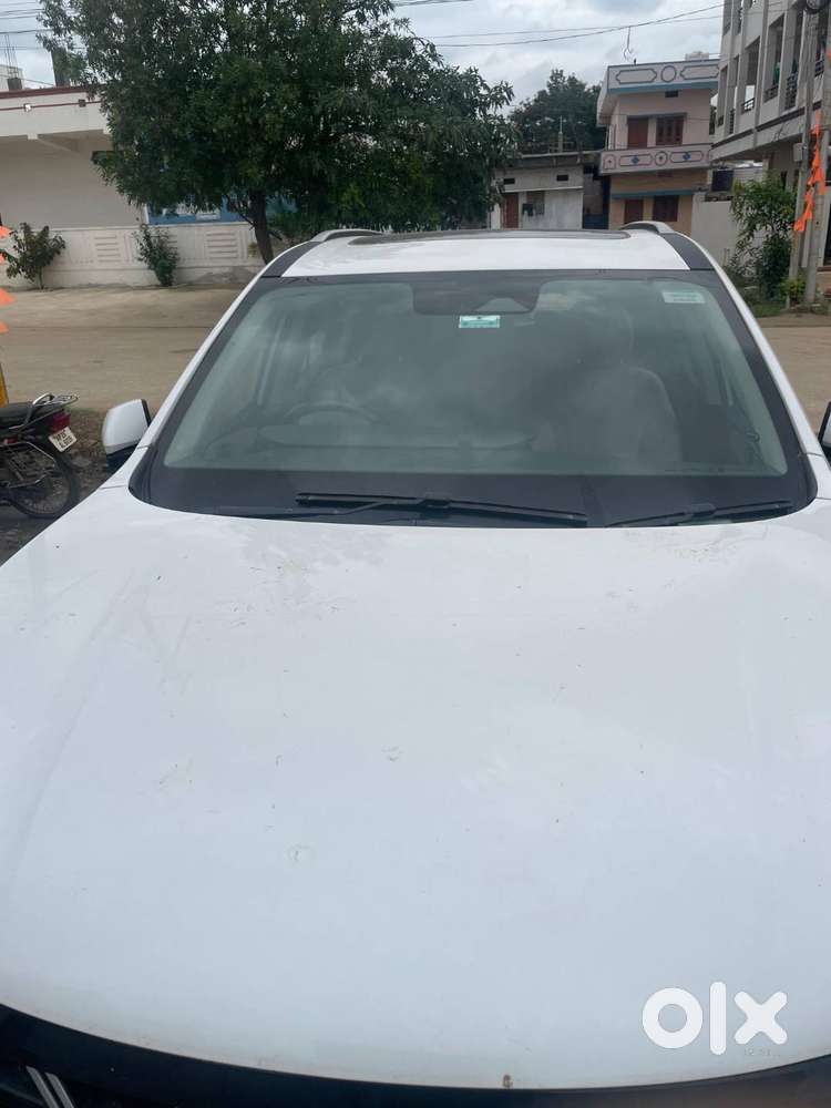 Mahindra Xuv700 2024 Diesel Ax7 Luxury Pack