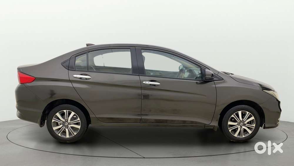Honda City I-vtec V, 2018, Petrol