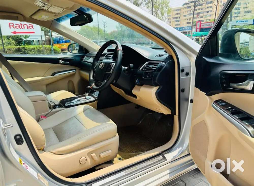 Toyota Camry Hybrid  2013  Fully Loaded

 Automatic