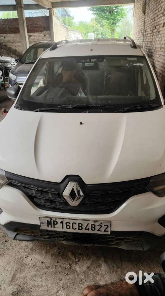 Renault Triber 1.0 Rxe, 2020, Petrol