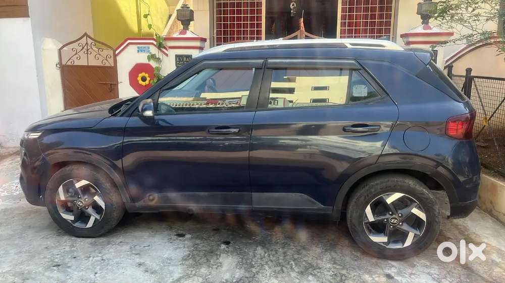 Hyundai Venue 2021 Diesel 88273 Km Driven
