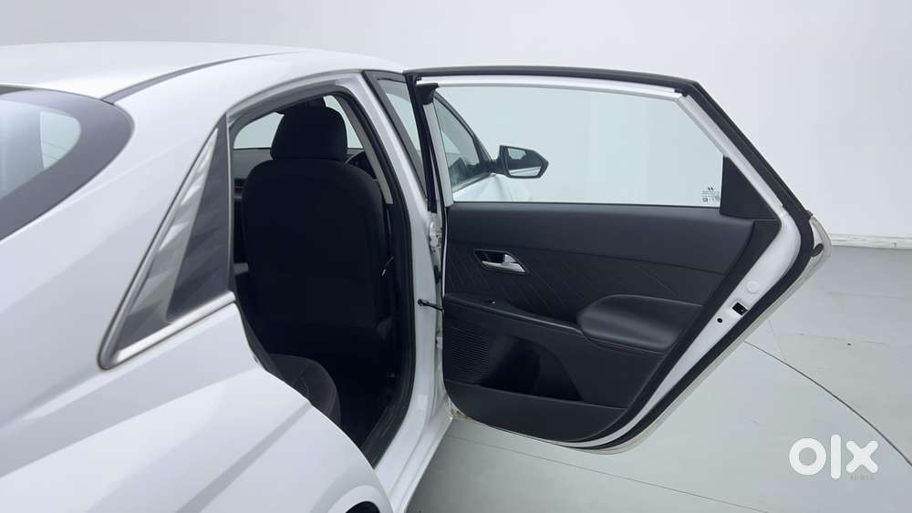 Hyundai Verna 1.5 Sx Turbo Petrol Mt, 2023, Petrol