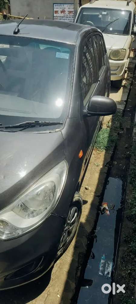 Hyundai I10 2012 Cng & Hybrids 98000 Km Driven