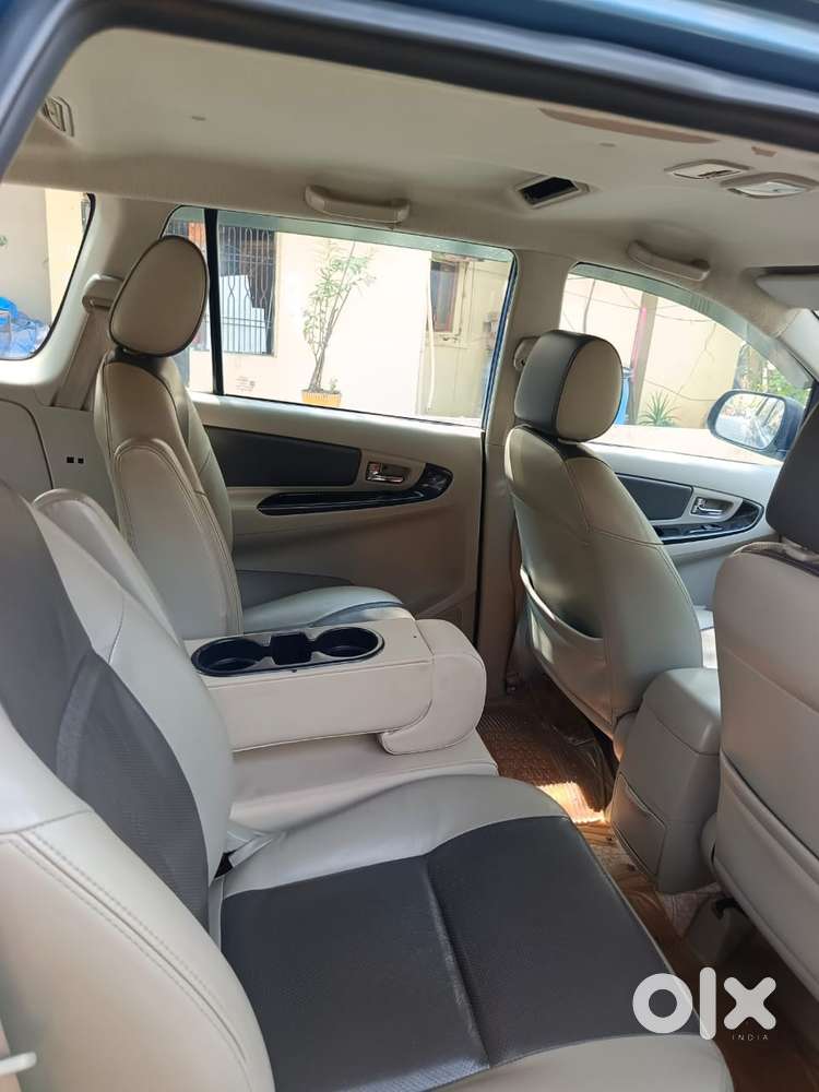 Toyota Innova 2.5 Z Diesel 7 Seater, 2014, Diesel