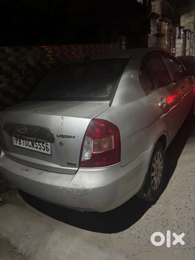 Hyundai Verna 2009 Diesel Manual