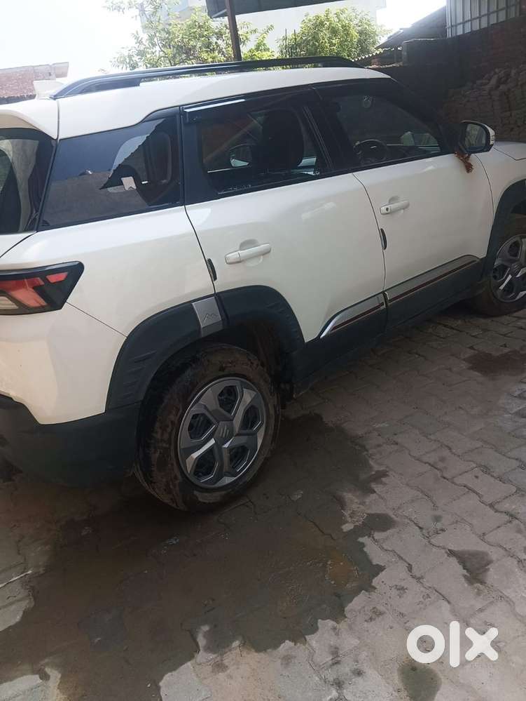 Maruti Suzuki Brezza Petrol 2025