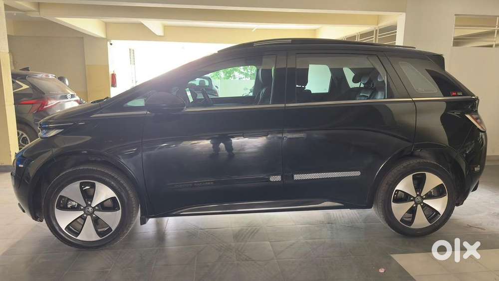 Mg Windsor Ev 2024 Electric Well Maintained