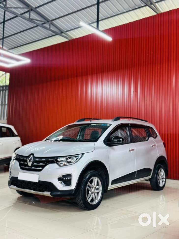 Renault Triber Rxz, 2024, Petrol