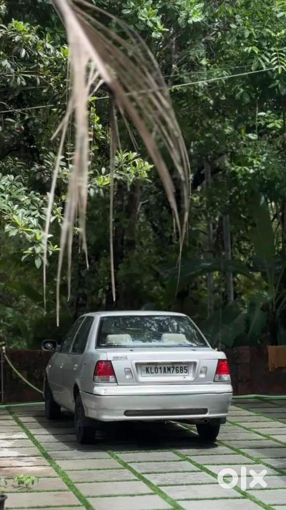 Esteem Maruti Suzuki Vxi 2006