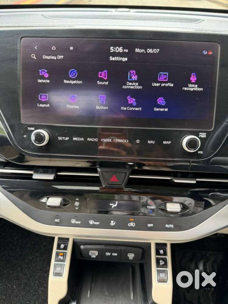 Kia Carens 1.5 Luxury Plus Diesel At 7 Str, 2022, Diesel