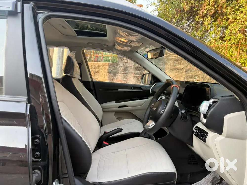 Kia Sonet 2025 Petrol Well Maintained