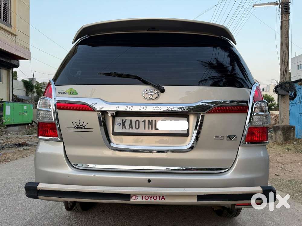 Toyota Innova 2.5 V 8 Str, 2014, Diesel