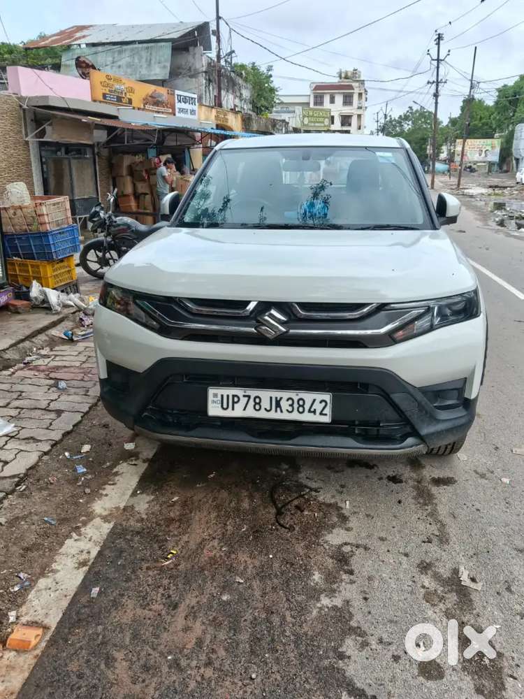 Maruti Suzuki Brezza 1.5 Vxi 2025