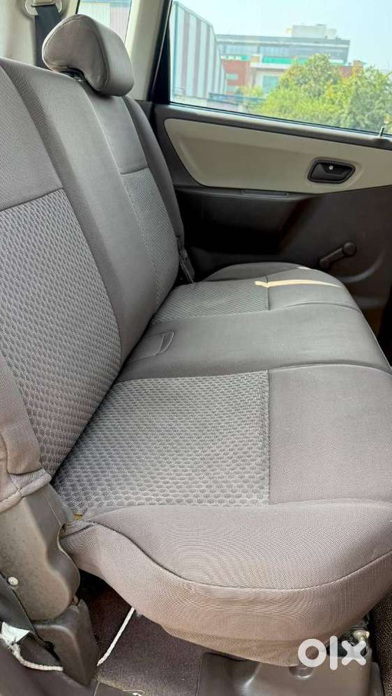 Maruti Suzuki Zen Estilo Lxi Bs Iv, 2011, Petrol