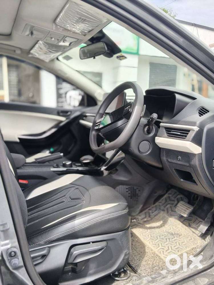 Tata Nexon Creative Plus S 1.2 Revotron Petrol 6 Amt, 2025, Petrol