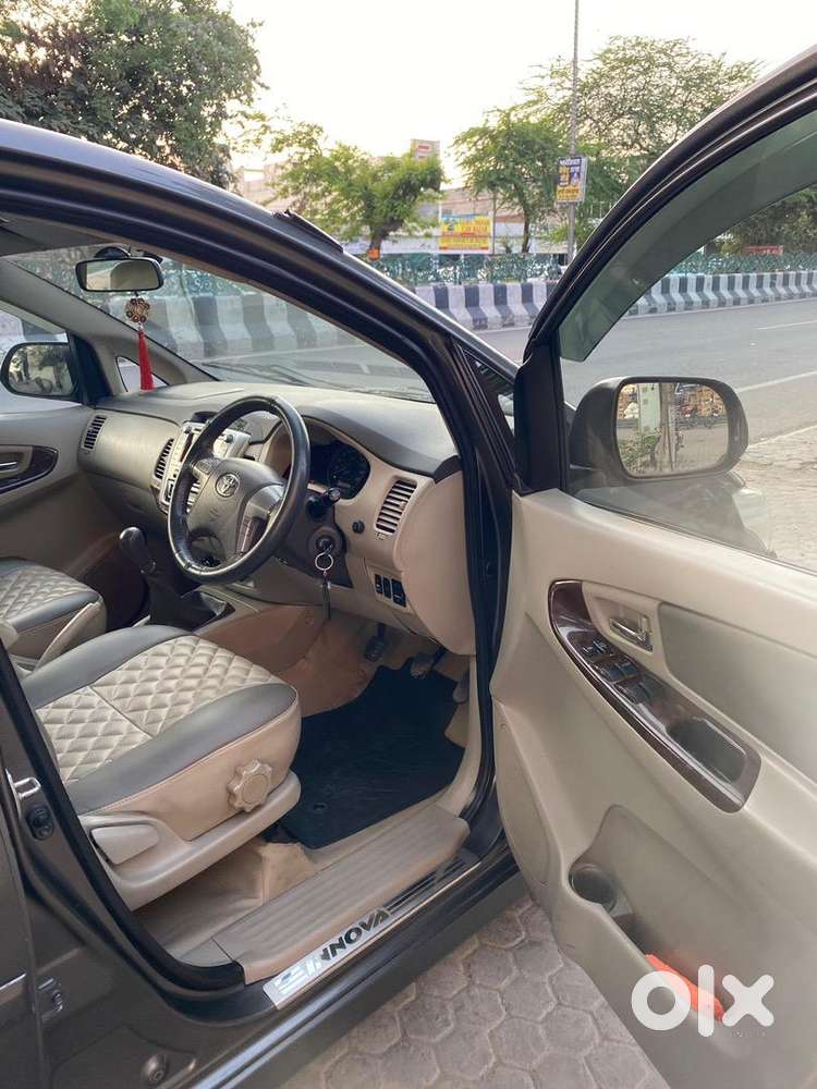 Toyota Innova 2013 Diesel Well Maintained