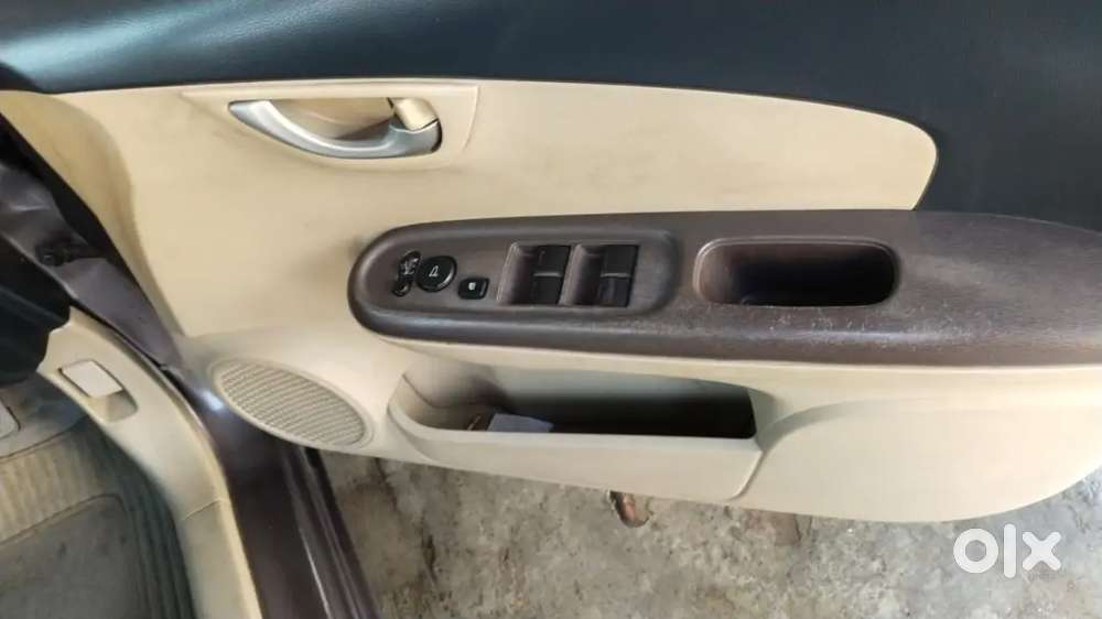 Honda Amaze Petrol Top Model Verygood Condition