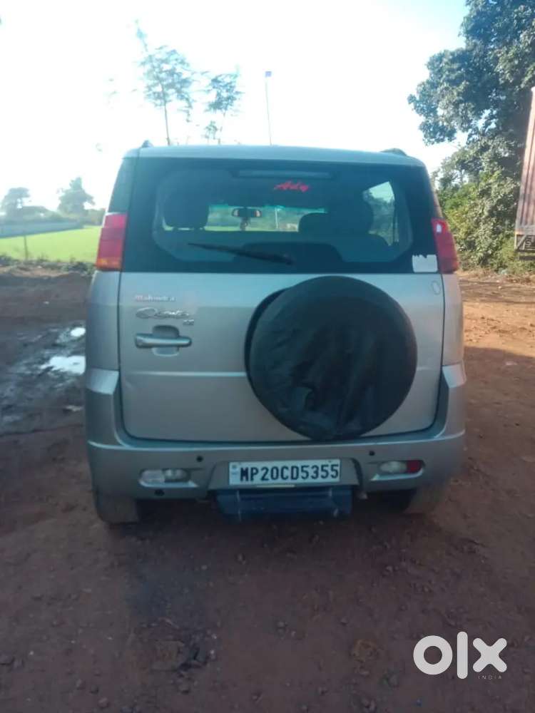Mahindra Quanto C8 2015 Diesel Top Model Well Maintained For Sale