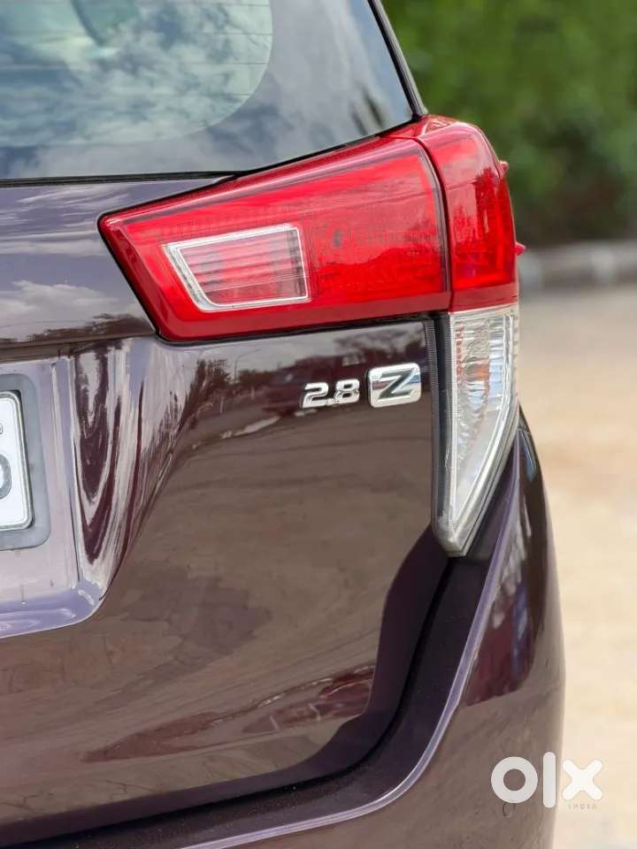 Toyota Innova Crysta 2.8 Zx At 7 Seater, 2019, Diesel