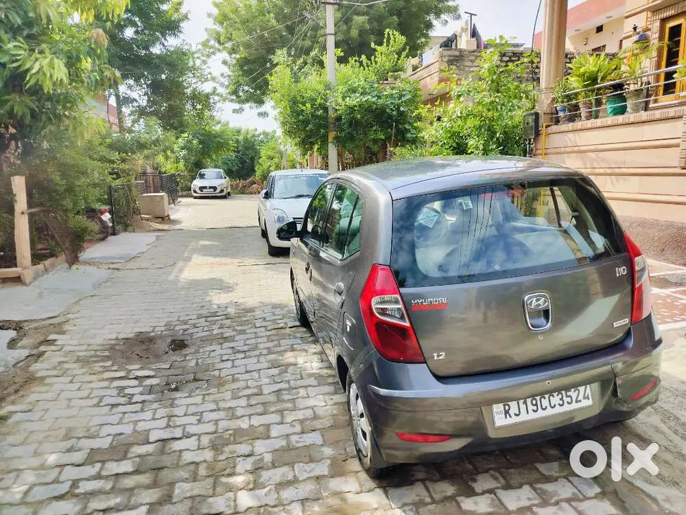 Hyundai I10 2011 Cng & Hybrids Well Maintained