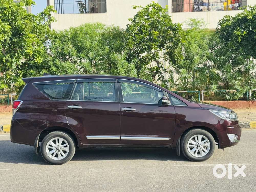 Toyota Innova Crysta 2.4 V, 2017, Diesel