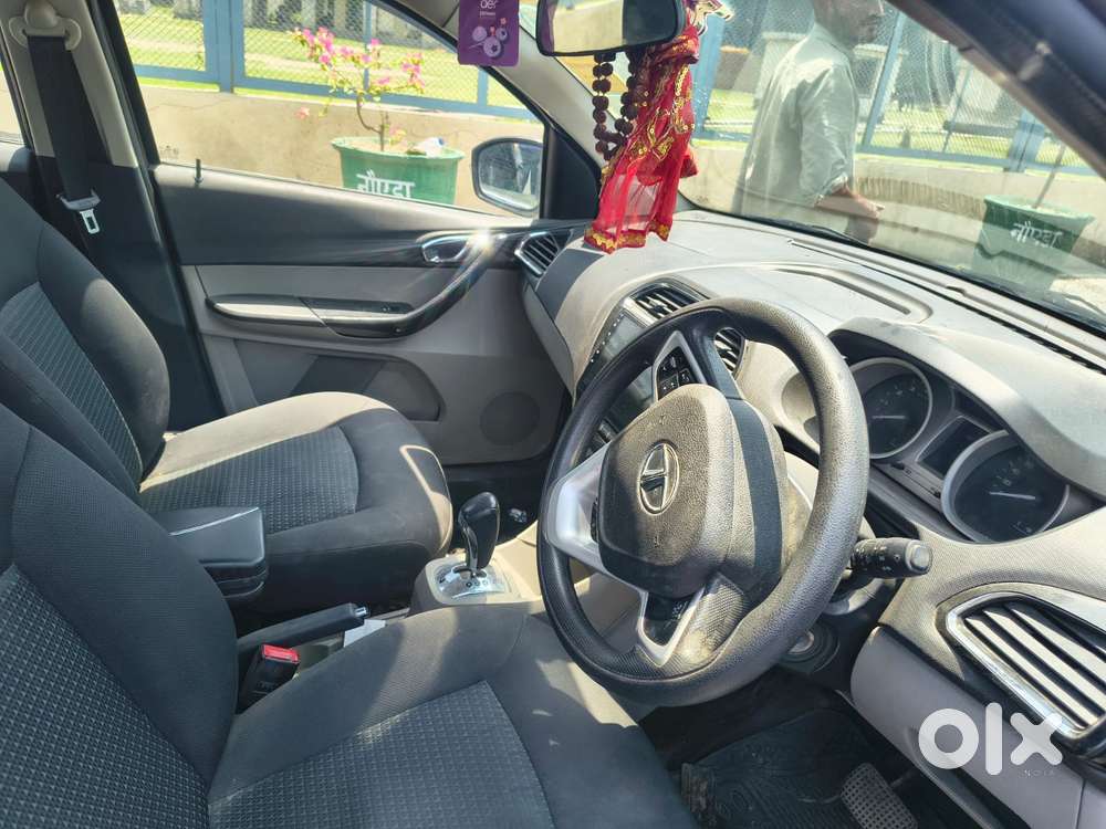 Tata Tiago 1.2 Revotron Xza, 2017, Petrol