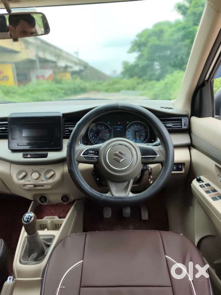 Maruti Suzuki Ertiga 1.5 Vxi, 2022, Petrol