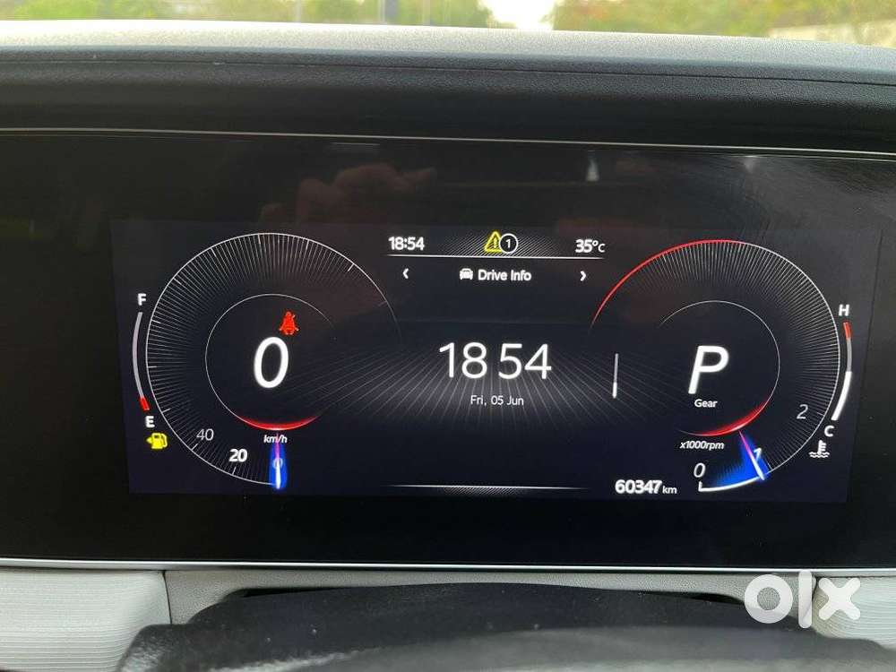 Mahindra Xuv700 2.2 Ax 5 Diesel At 7 Str, 2022, Diesel