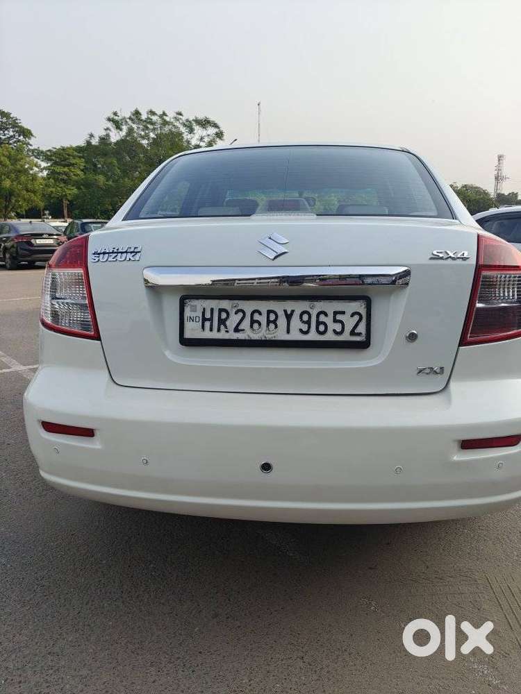 Maruti Suzuki Sx4 Zxi (opt), 2013, Petrol