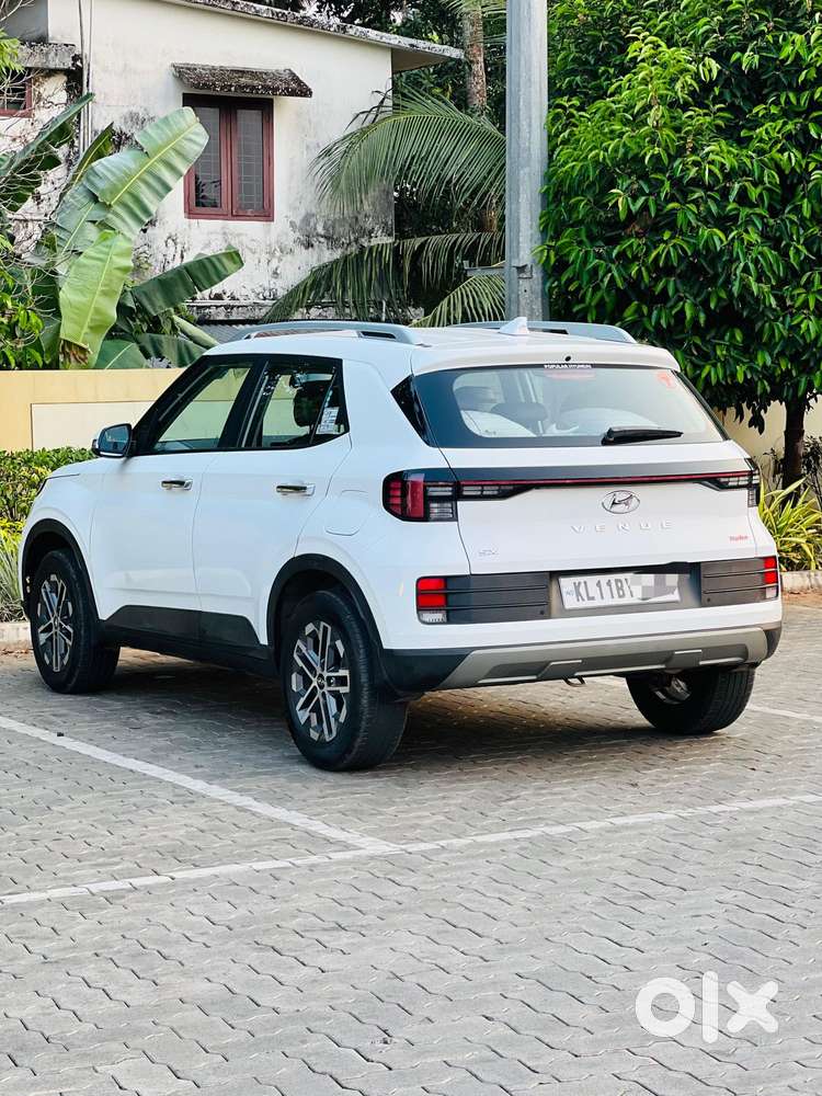 Hyundai Venue Sx Plus Turbo Dct, 2023, Petrol