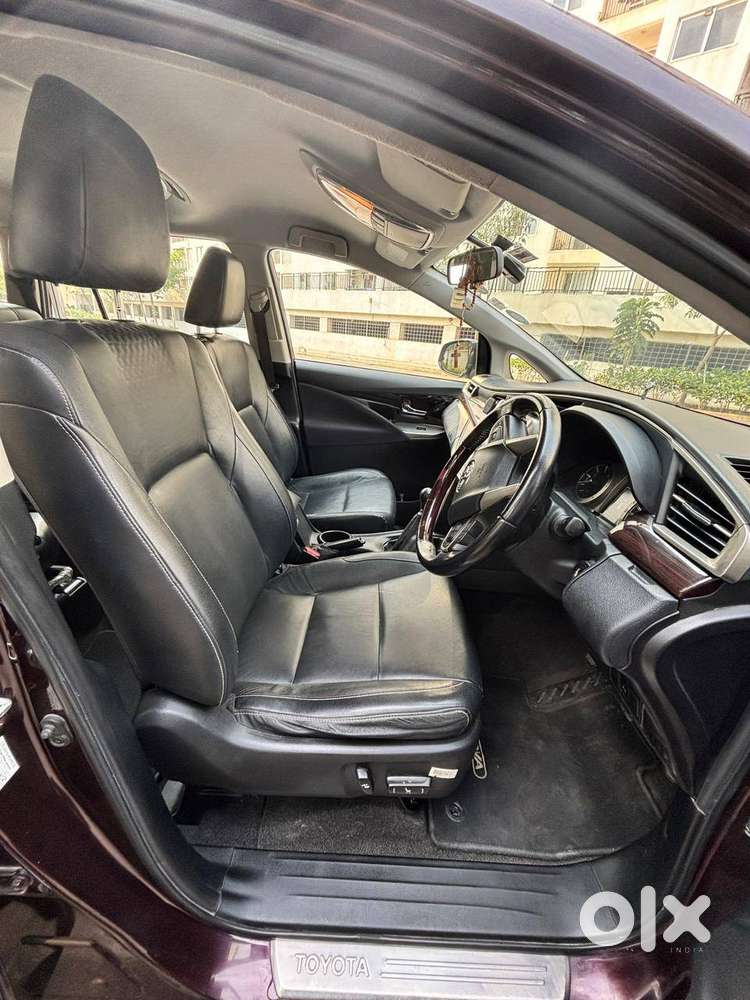 Toyota Innova Crysta 2016 Diesel Well Maintained