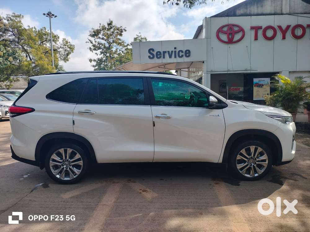 Toyota Innova Hycross 2.0 Zx Hybrid 7 Str, 2023, Petrol